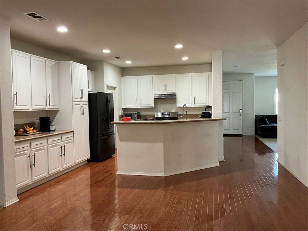 Victorville, CA 92394,13765 Holt CT