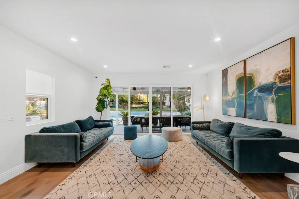 Woodland Hills, CA 91364,20530 Quedo DR