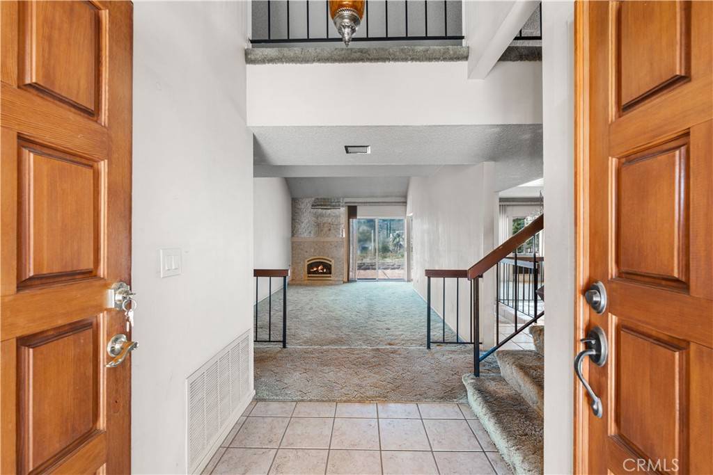 Canyon Country, CA 91351,28217 Tambora DR