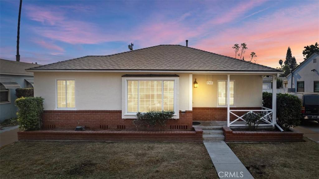 Long Beach, CA 90805,1672 E Phillips ST