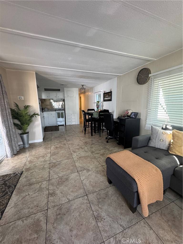 Paramount, CA 90723,8600 Contreras ST #33