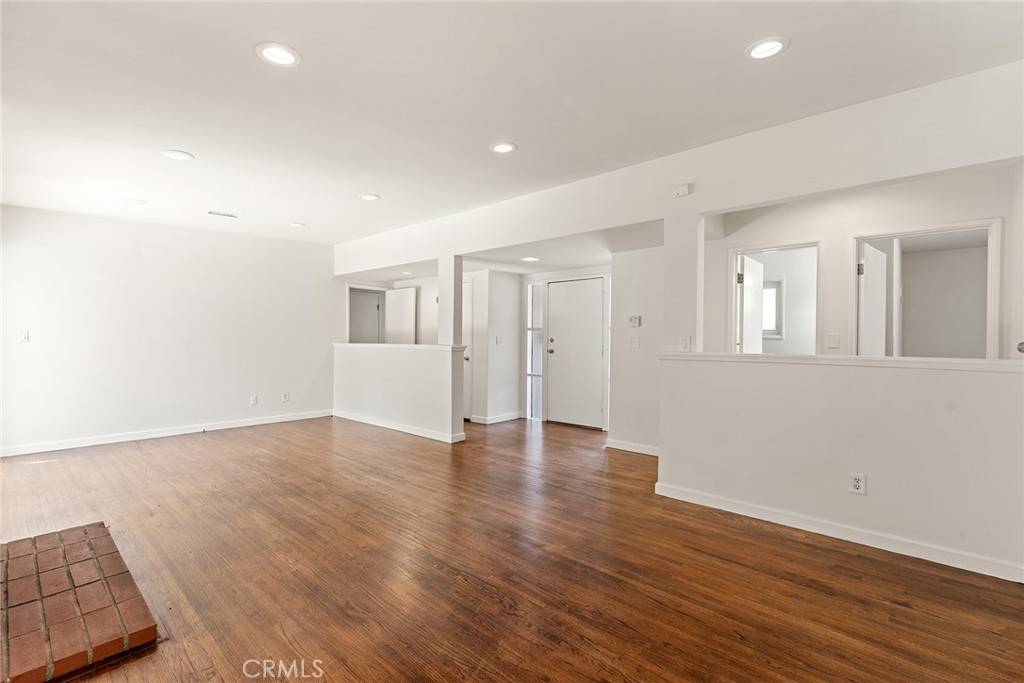Canoga Park, CA 91304,7934 Vassar AVE