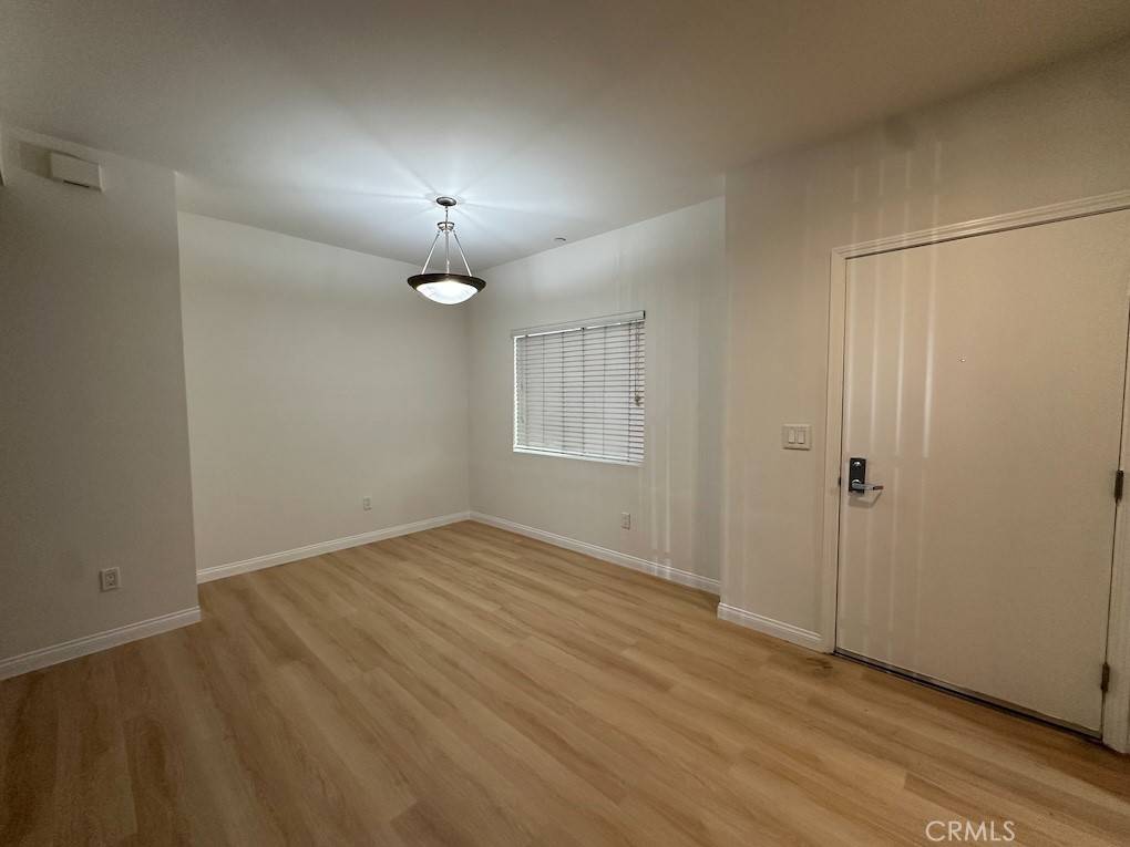 Canoga Park, CA 91303,7551 Jordan AVE #107