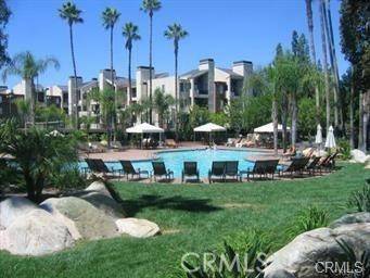 Woodland Hills, CA 91367,21450 Burbank BLVD #209