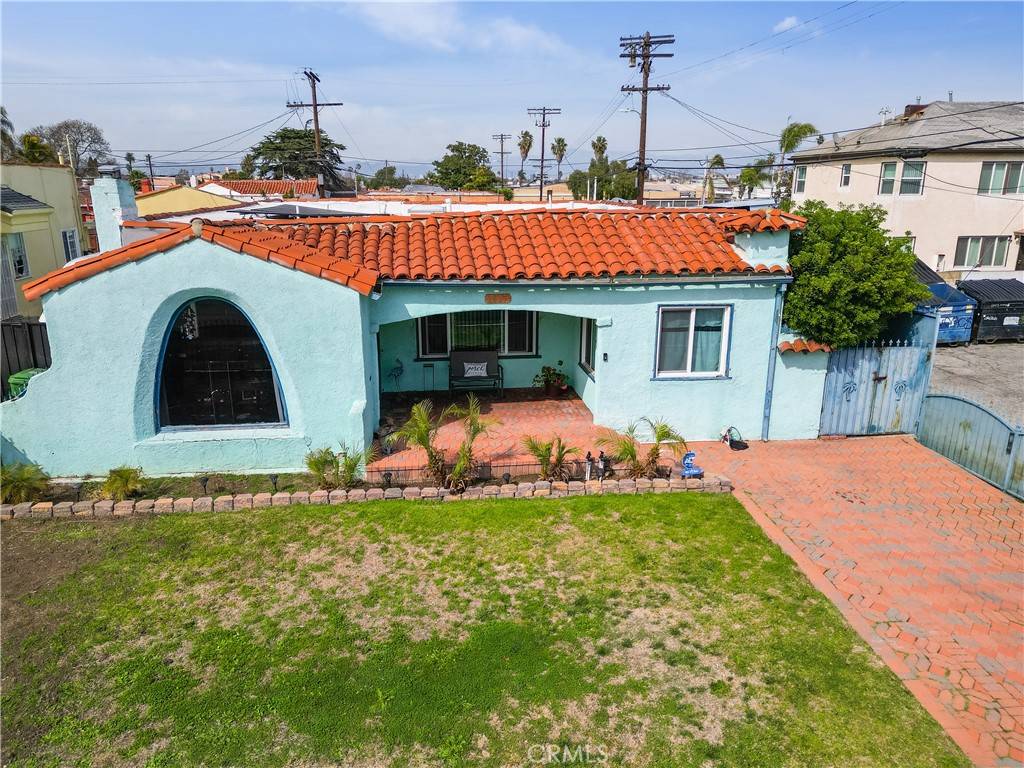 Los Angeles, CA 90047,1817 W 77th ST