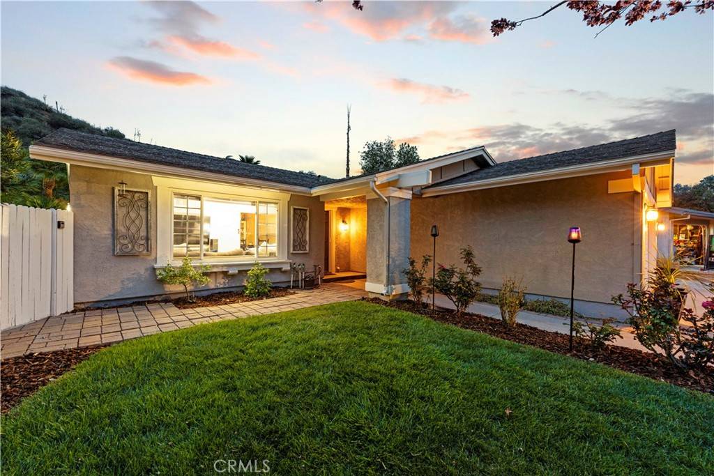 Valencia, CA 91354,23255 Redbud Ridge CIR