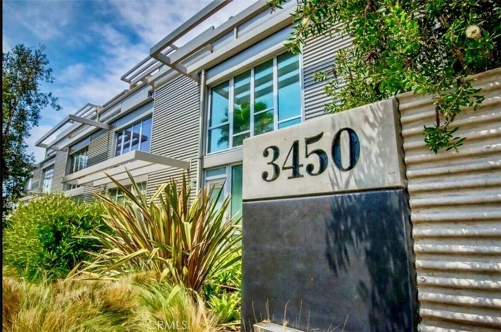 Los Angeles, CA 90068,3450 Cahuenga BLVD W #303