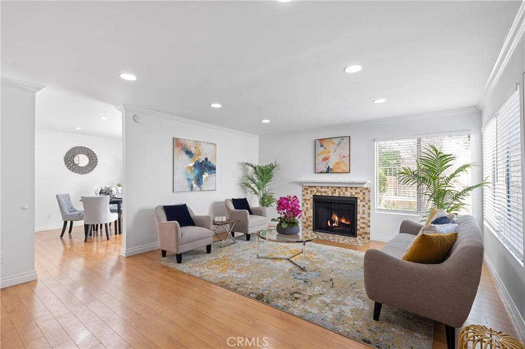 Tarzana, CA 91356,18408 Hatteras ST #27