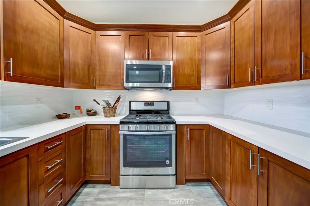 San Fernando, CA 91340,1101 N Maclay AVE #13