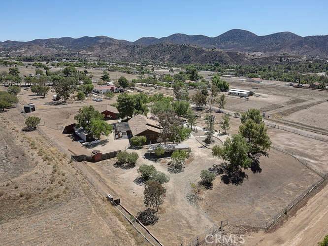Agua Dulce, CA 91390,35502 Voss RD