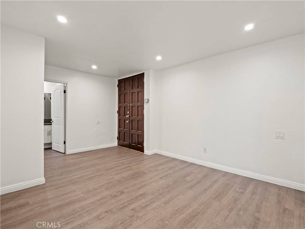 Encino, CA 91316,5334 Lindley AVE #125