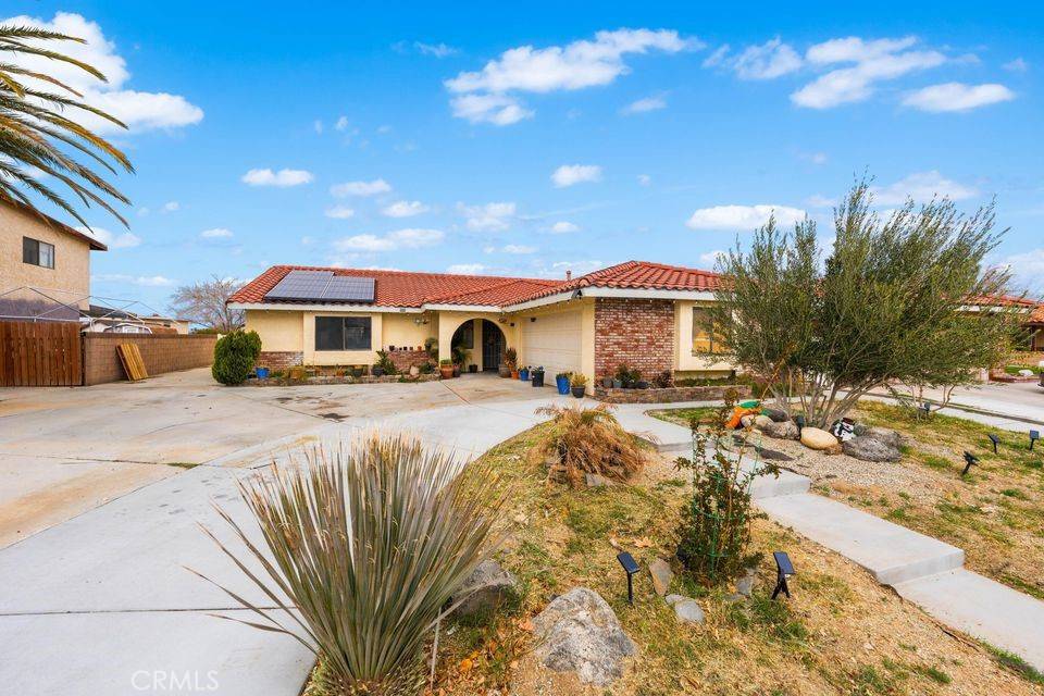 Lancaster, CA 93534,1827 Louise AVE