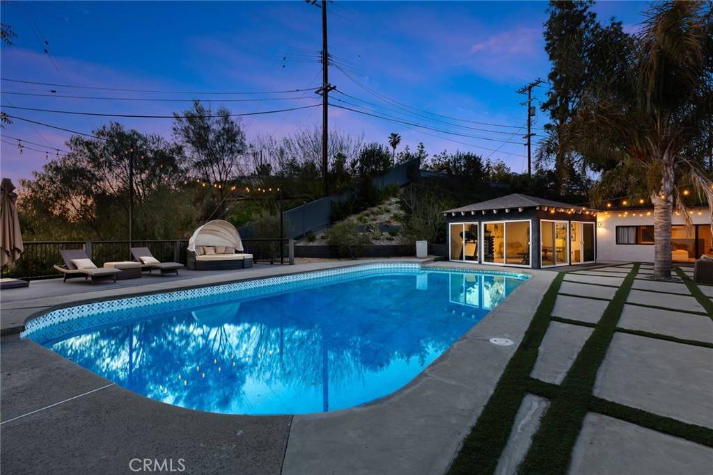 Woodland Hills, CA 91367,23757 Canzonet ST