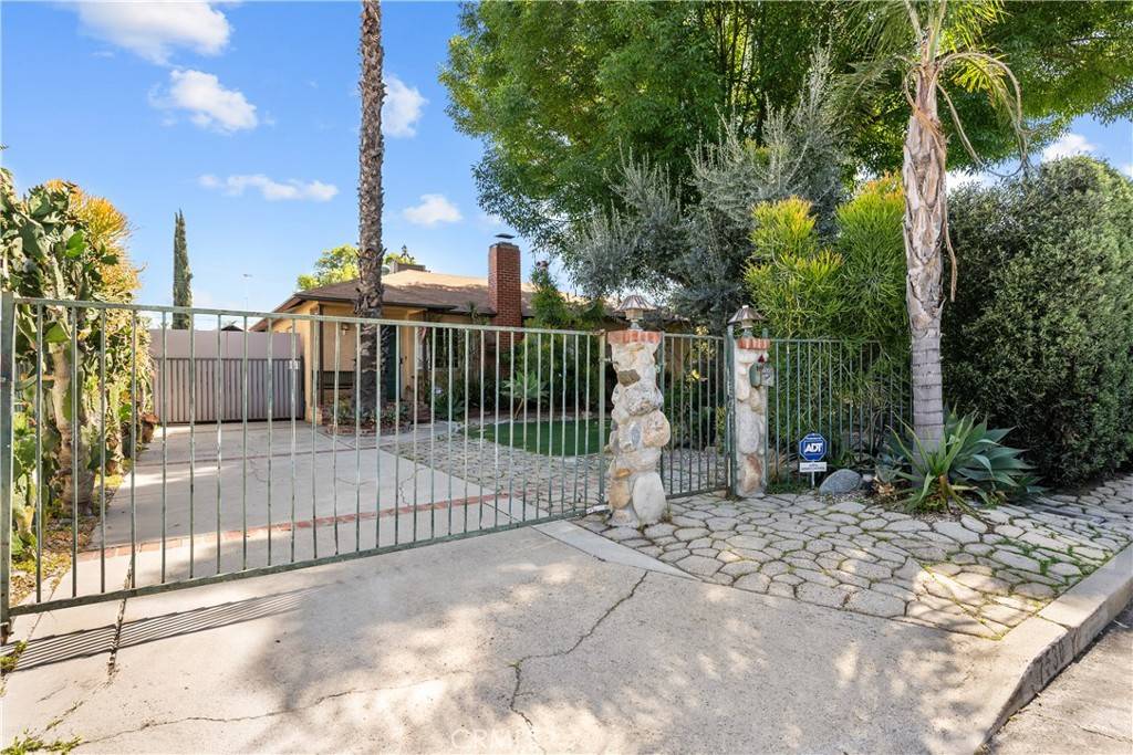 Lake Balboa, CA 91406,7530 Gaviota AVE