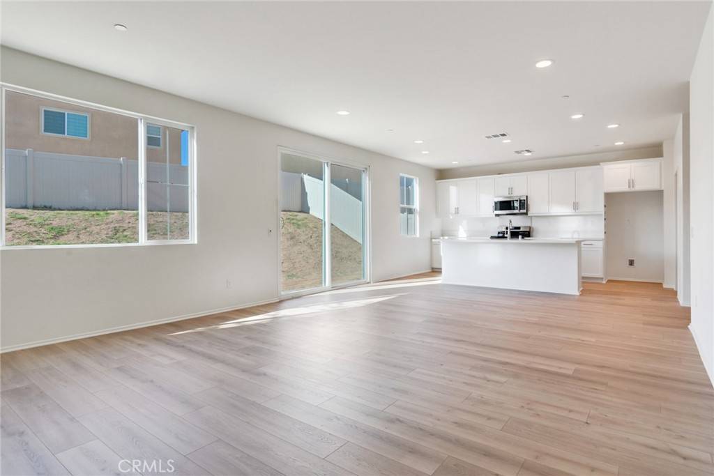 Hesperia, CA 92344,13119 Lancaster ST