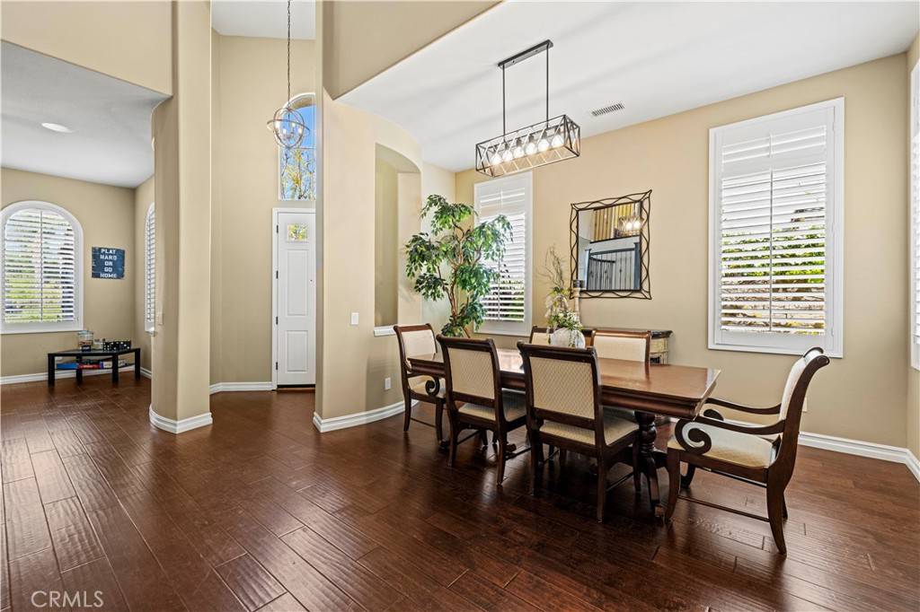 Saugus, CA 91390,28565 Horseshoe CIR