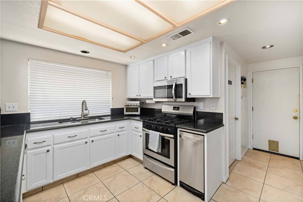 Lancaster, CA 93536,2734 W Pillsbury ST