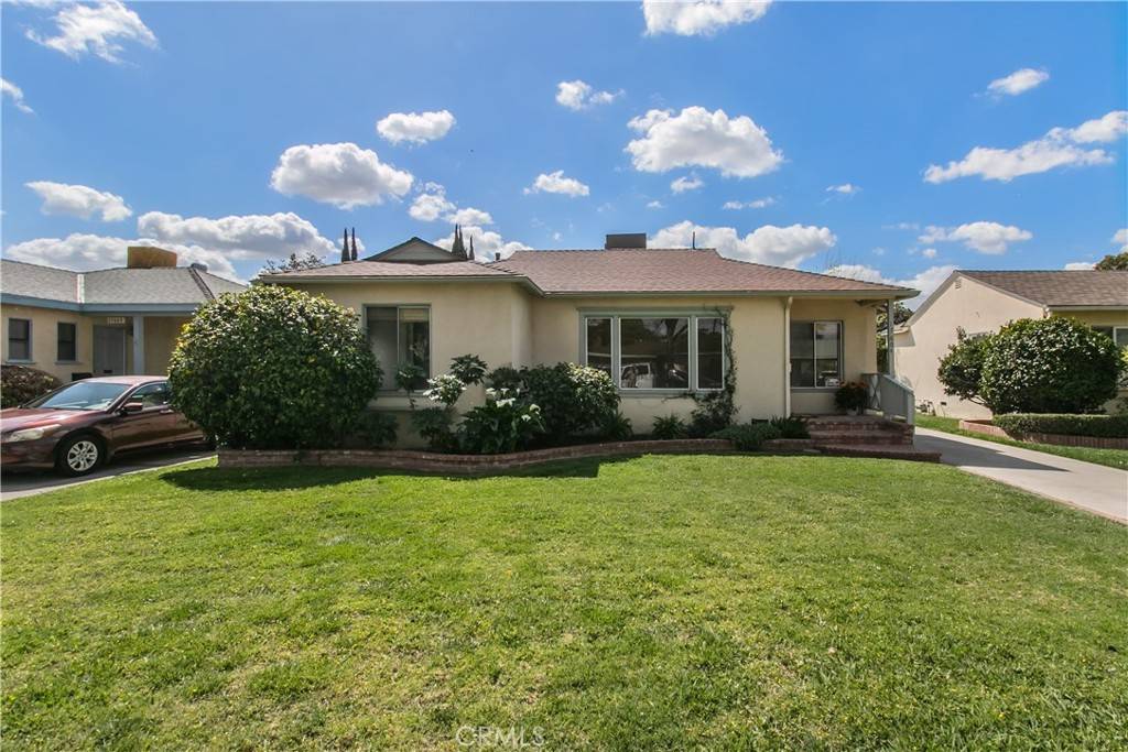 Lake Balboa, CA 91406,17604 Lemay ST