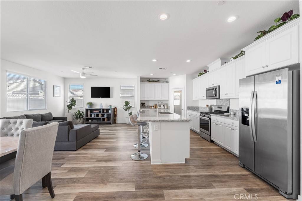 Lancaster, CA 93536,45064 43rd ST W