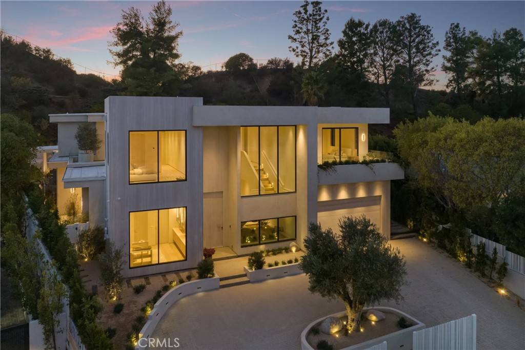 Encino, CA 91436,17177 Adlon RD