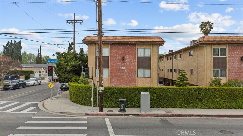 Van Nuys, CA 91405,13861 Vanowen ST #4