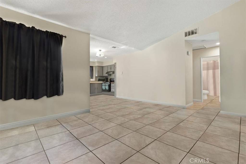 Bakersfield, CA 93307,5609 Monitor ST