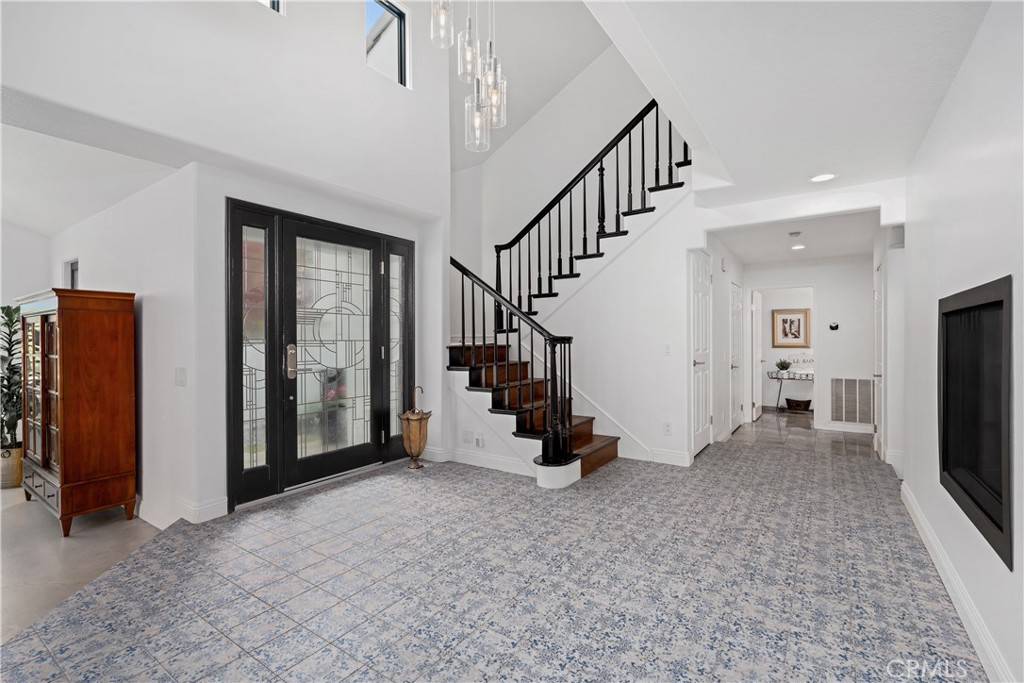 Westlake Village, CA 91361,2011 Kirsten Lee DR