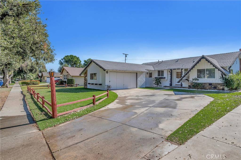Canoga Park, CA 91304,21004 Lanark ST