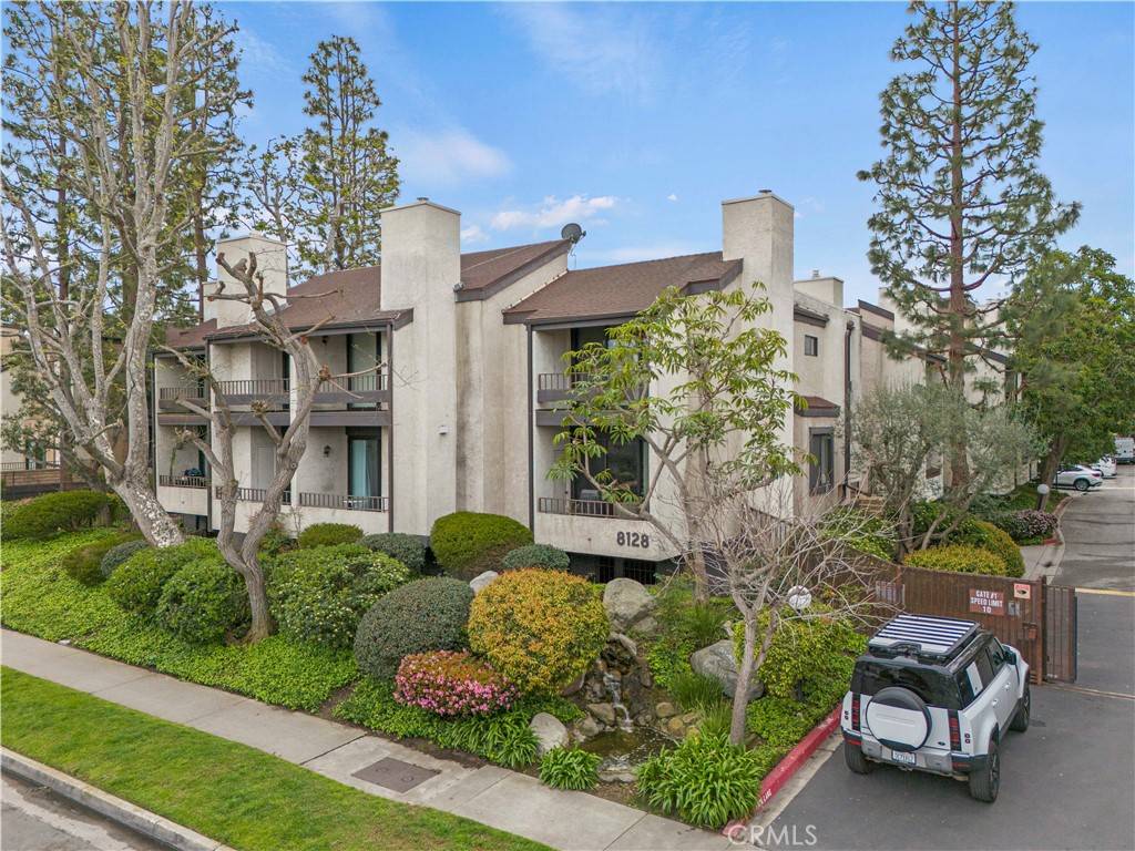 Playa Del Rey, CA 90293,8128 Manitoba ST #109