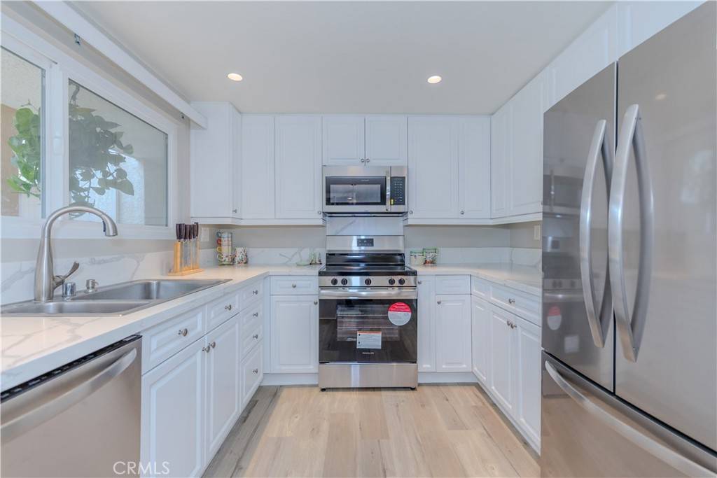 Laguna Woods, CA 92637,3379 Punta Alta #B
