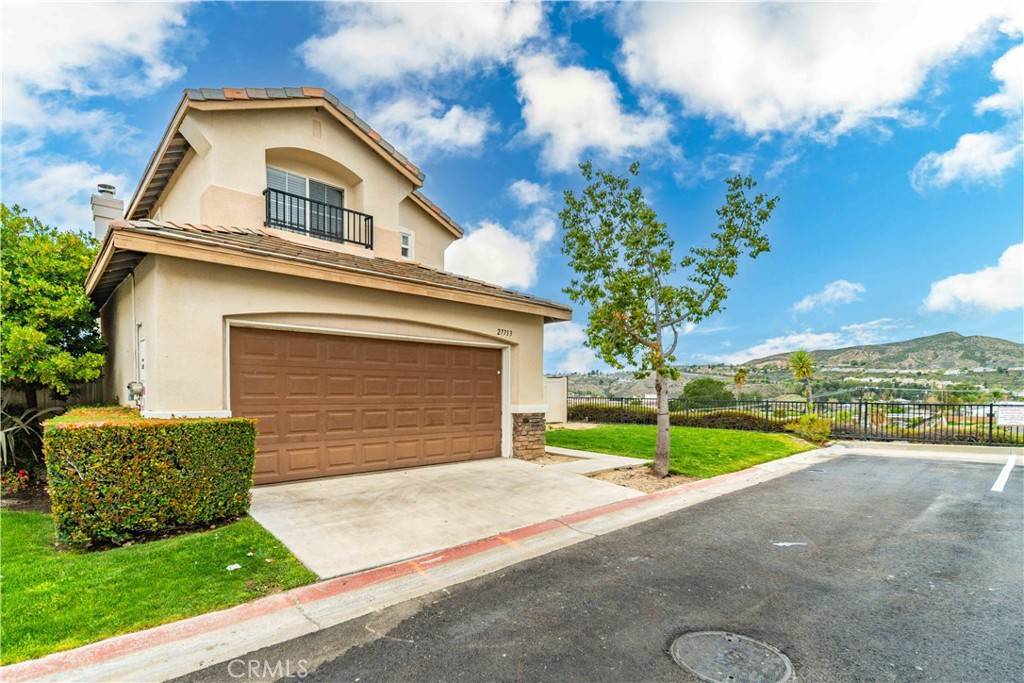 Canyon Country, CA 91351,27713 Iris CT