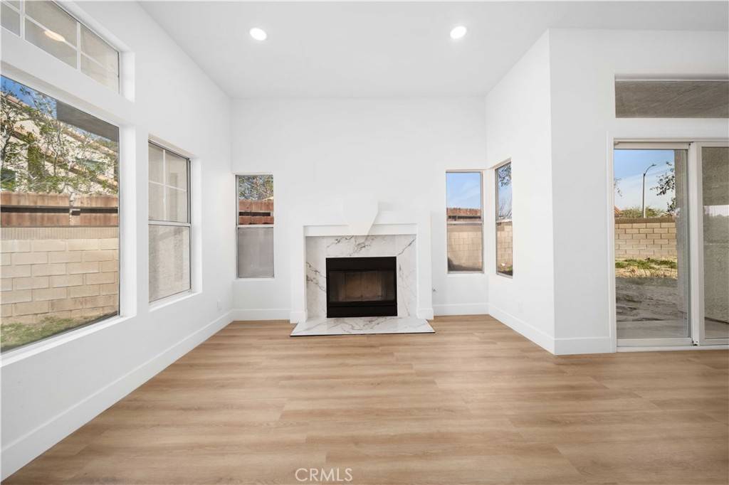 Palmdale, CA 93552,5823 Katrina PL