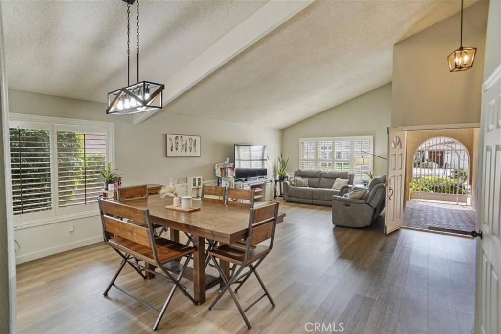 Winnetka, CA 91306,19815 Hemmingway ST