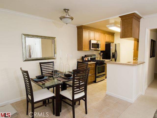 Winnetka, CA 91306,20327 Saticoy ST #205
