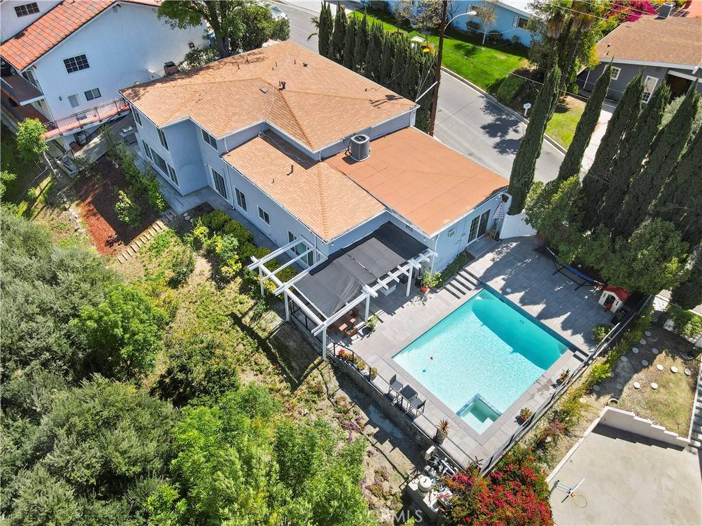 Woodland Hills, CA 91364,23127 Cass AVE