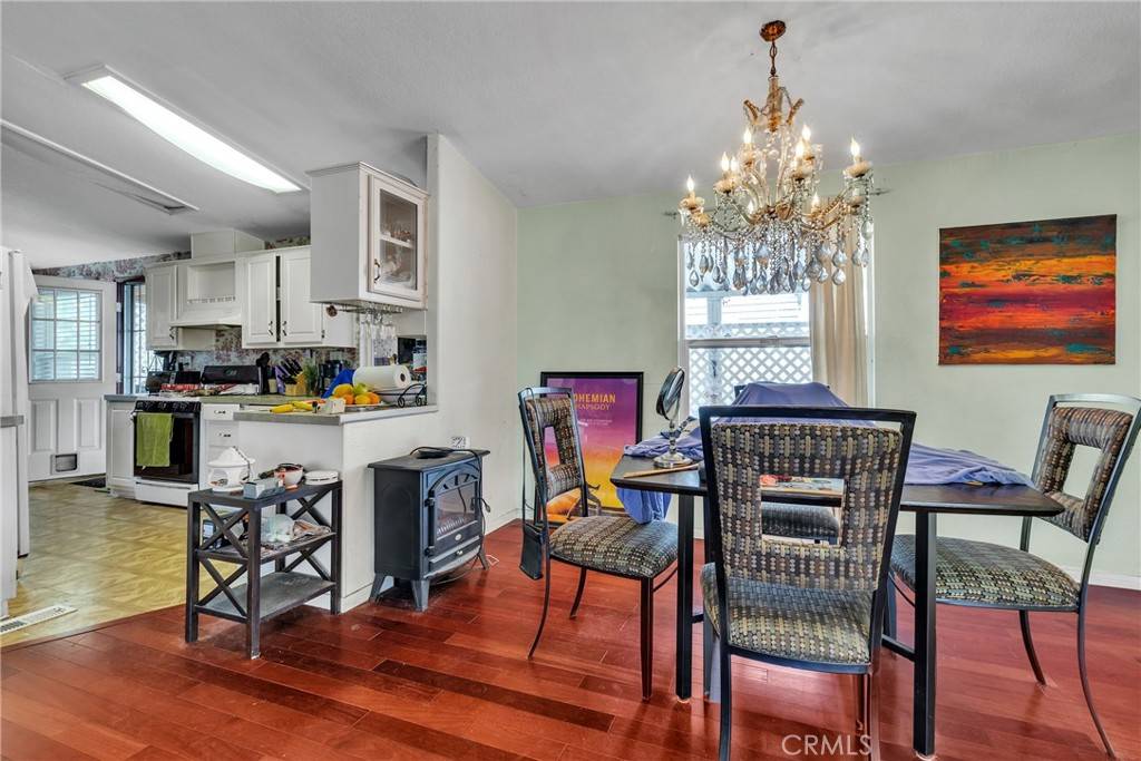 Woodland Hills, CA 91364,4201 Topanga Canyon BLVD #69