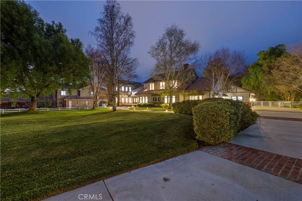 Canyon Country, CA 91387,26738 Macmillan Ranch RD