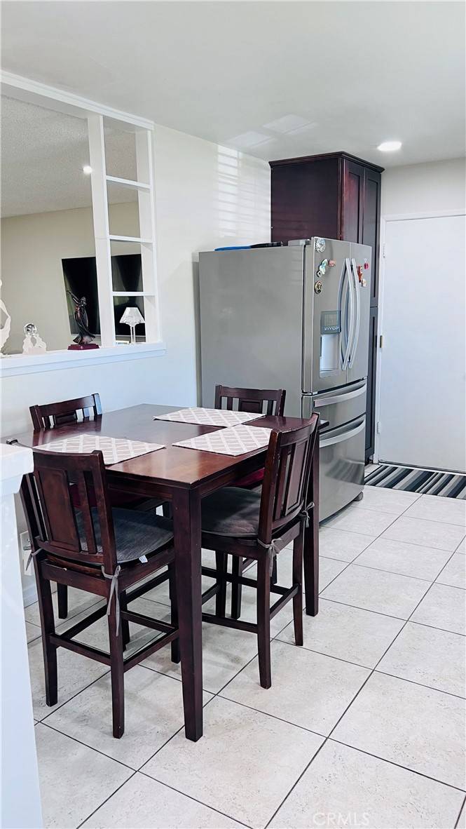 Simi Valley, CA 93065,1582 Dakin AVE