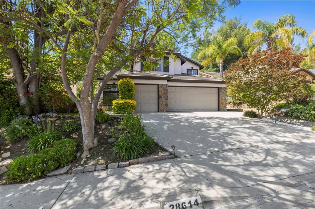 Castaic, CA 91384,28614 Applewood LN