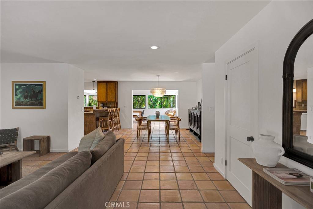 Ojai, CA 93023,518 S ventura