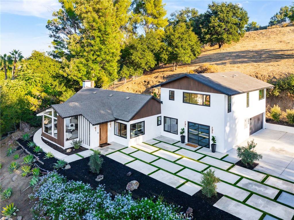 Chatsworth, CA 91311,9425 Gierson AVE