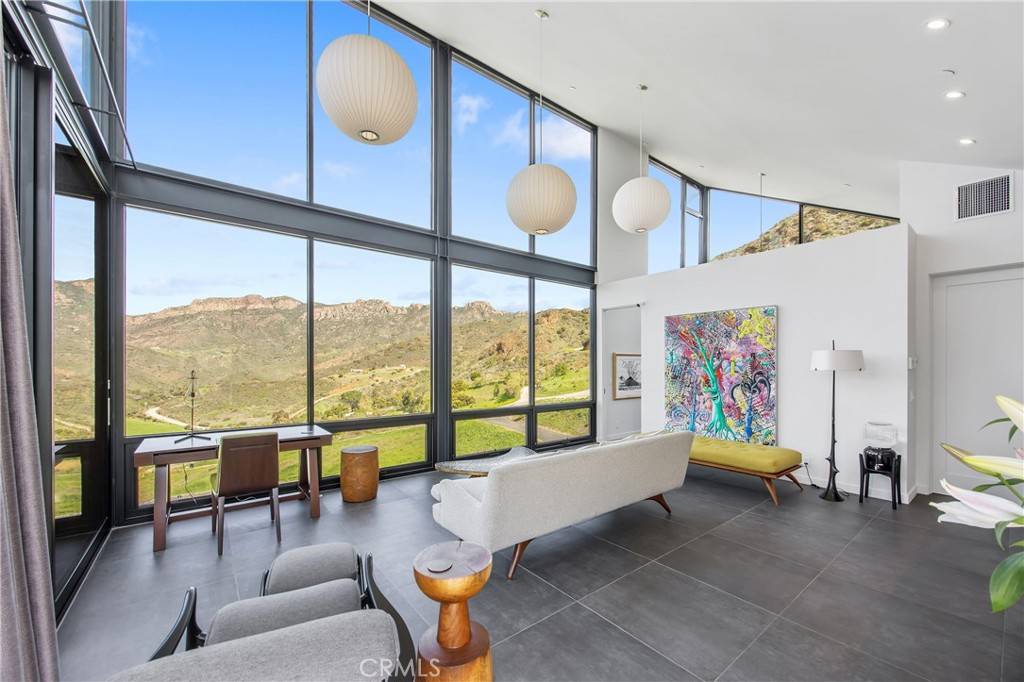 Malibu, CA 90265,10120 Yerba Buena RD