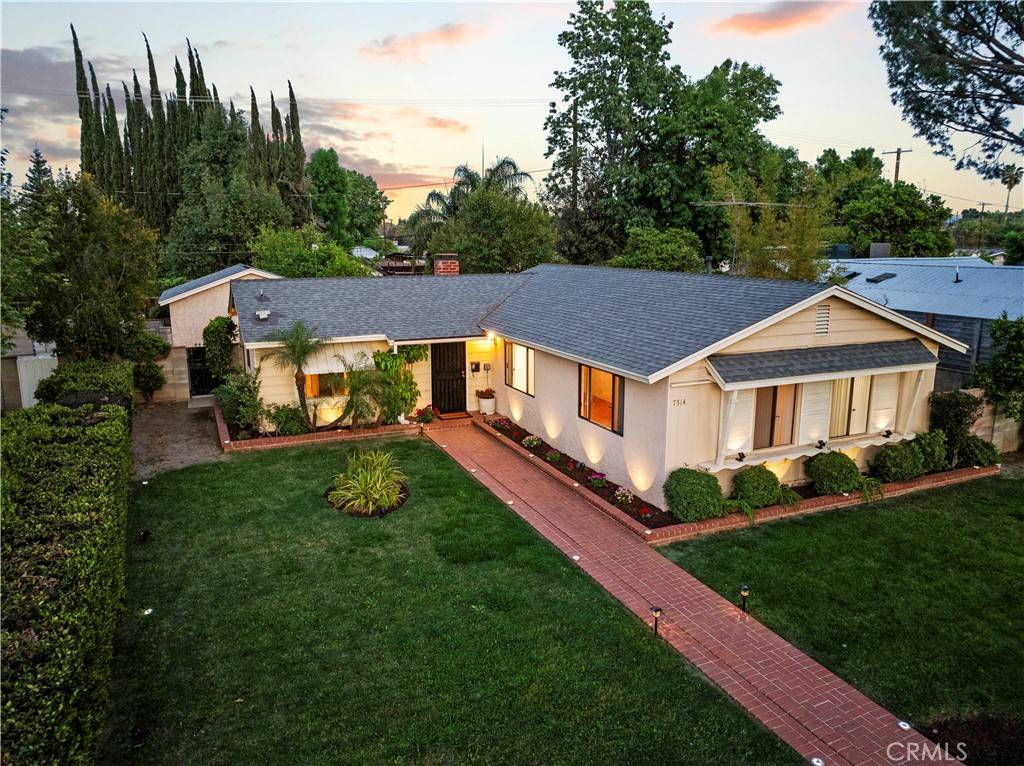 West Hills, CA 91307,7314 Fallbrook AVE