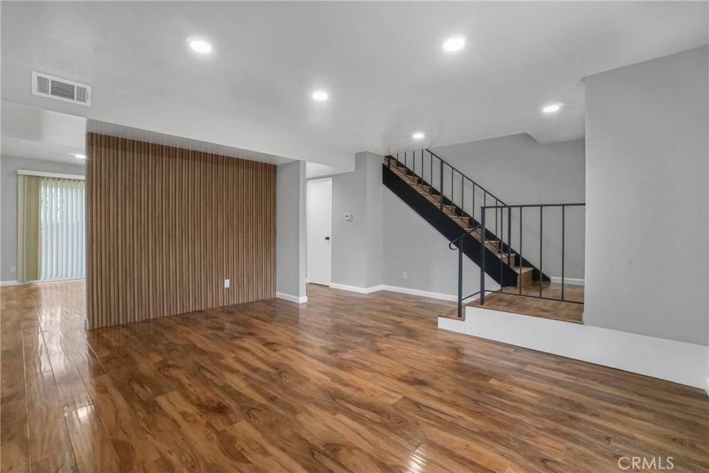 Agoura Hills, CA 91301,3974 Tarrytown LN