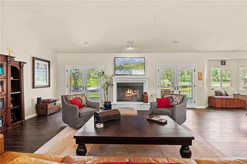 Saugus, CA 91390,18181 Lost Creek RD