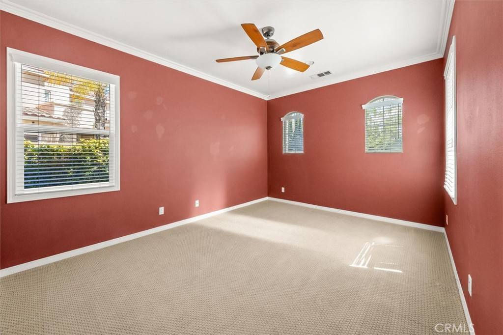 Saugus, CA 91390,21729 Rose Canyon LN