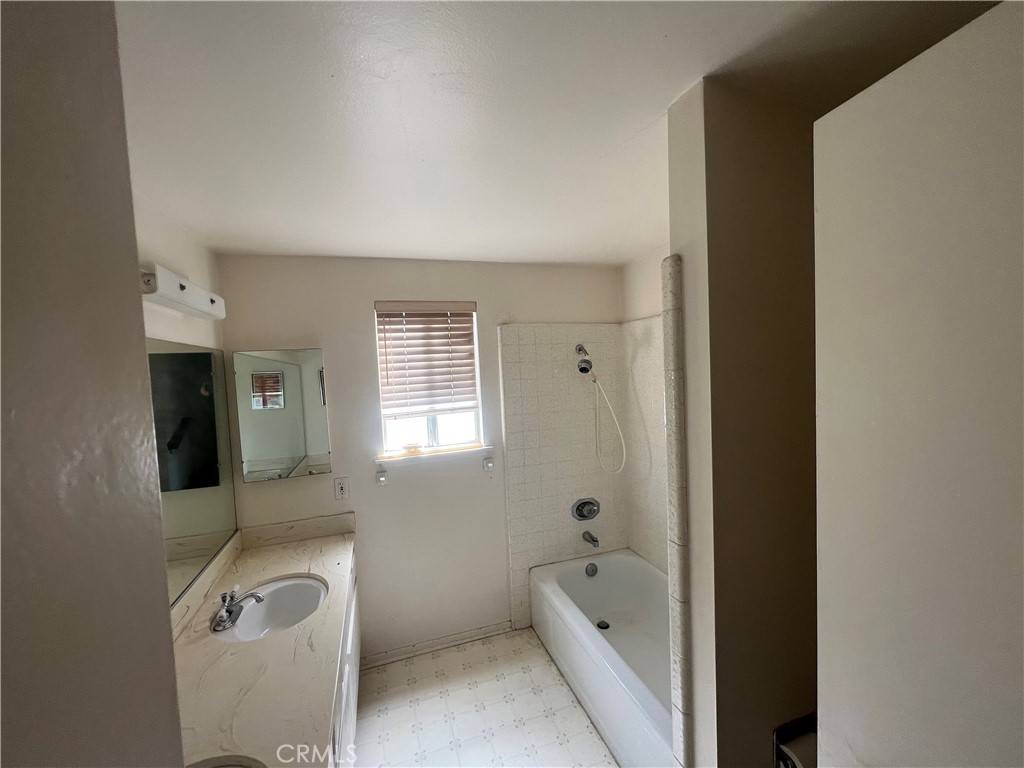 Calabasas, CA 91301,27064 Esward DR
