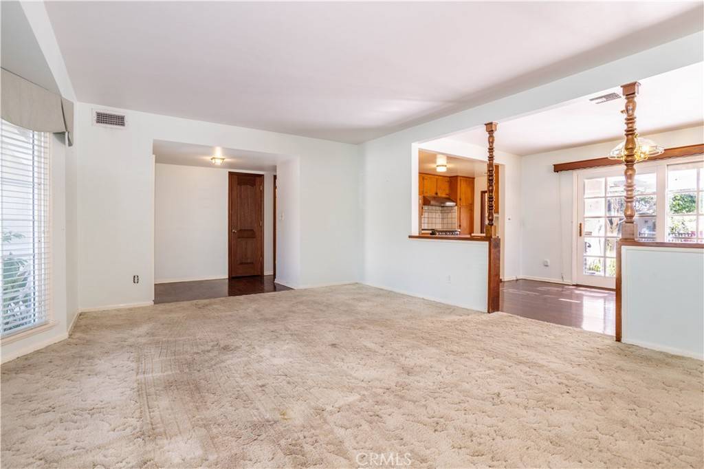 Reseda, CA 91335,6414 Corbin AVE