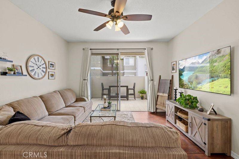 Saugus, CA 91350,27646 Susan Beth WAY #B
