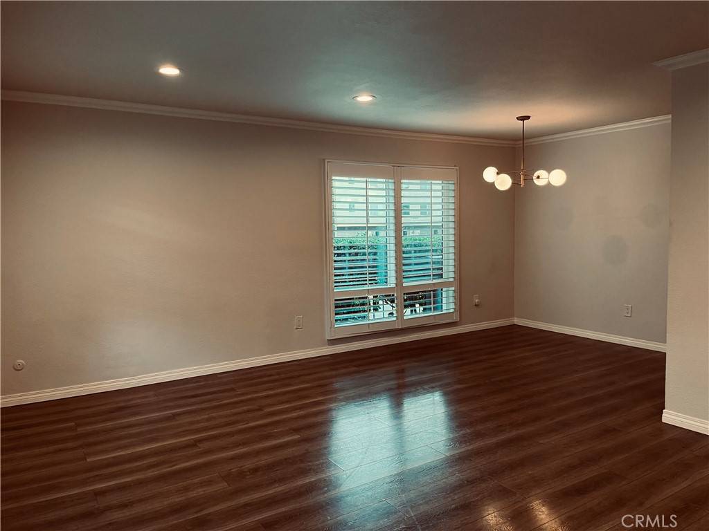 Reseda, CA 91335,7308 Corbin AVE #A